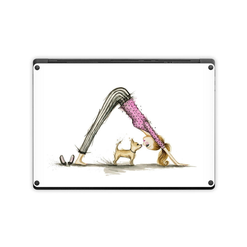 下犬式 - Microsoft Surface 笔记本电脑贴纸